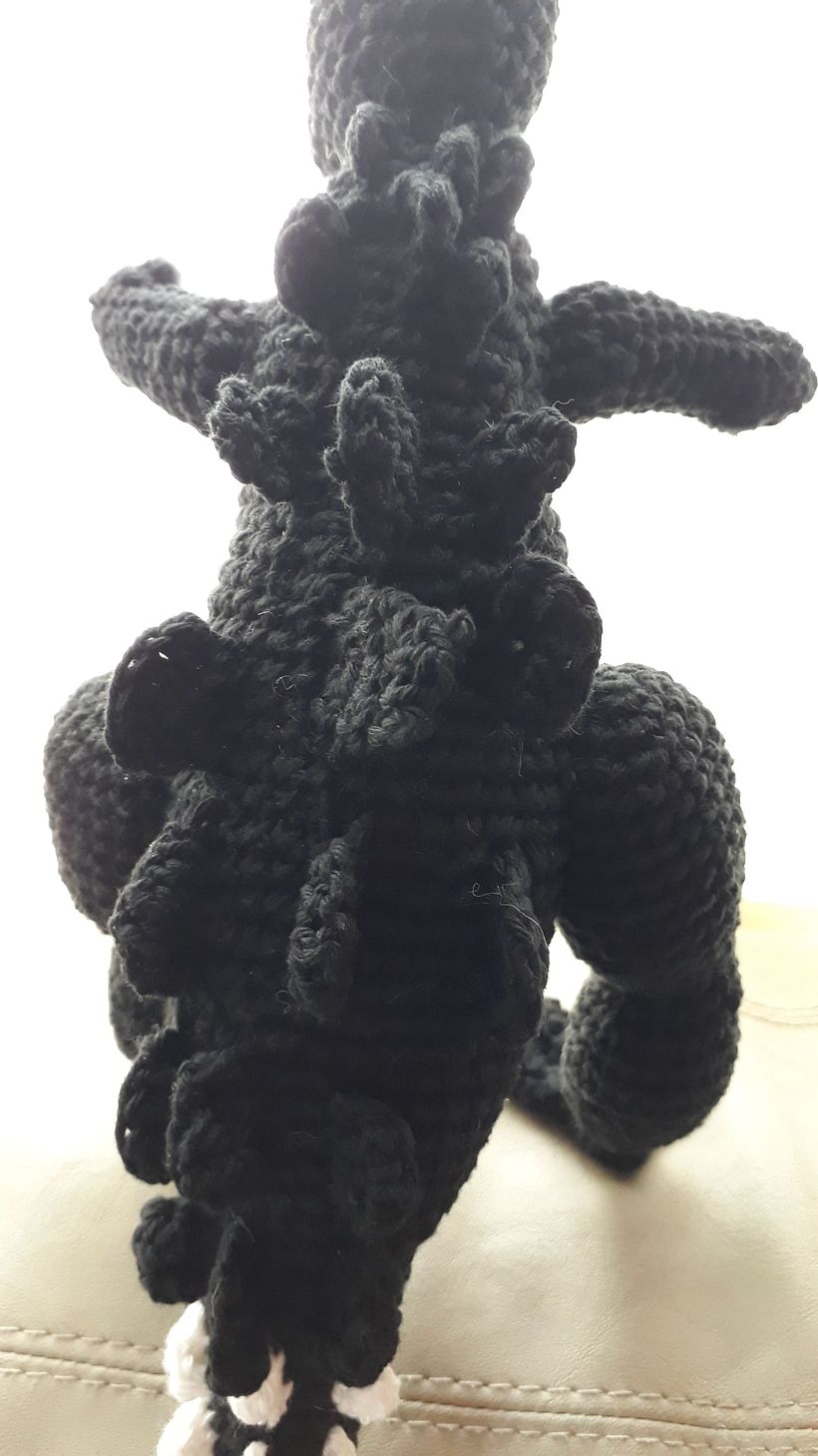 Mi Proyecto del curso: Amigurumi: Godzila con mi propio patrón 2