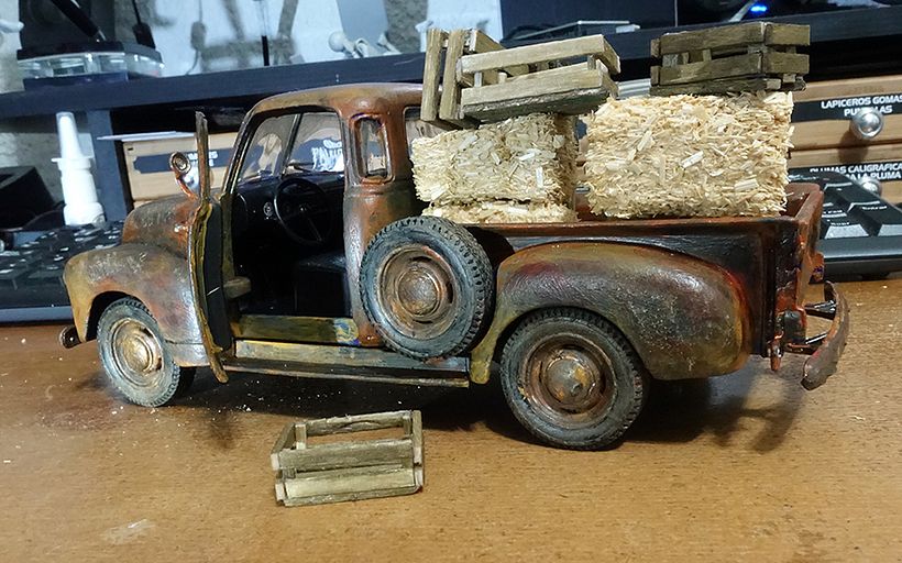 Parada TécnicaEste es el resultado final, espero críticas y te agradezco Félix Hernández por compartir lo que sabes. excelente curso, saludos.Mi Proyecto del curso: Fotografía creativa en estudio con modelos a escala 2