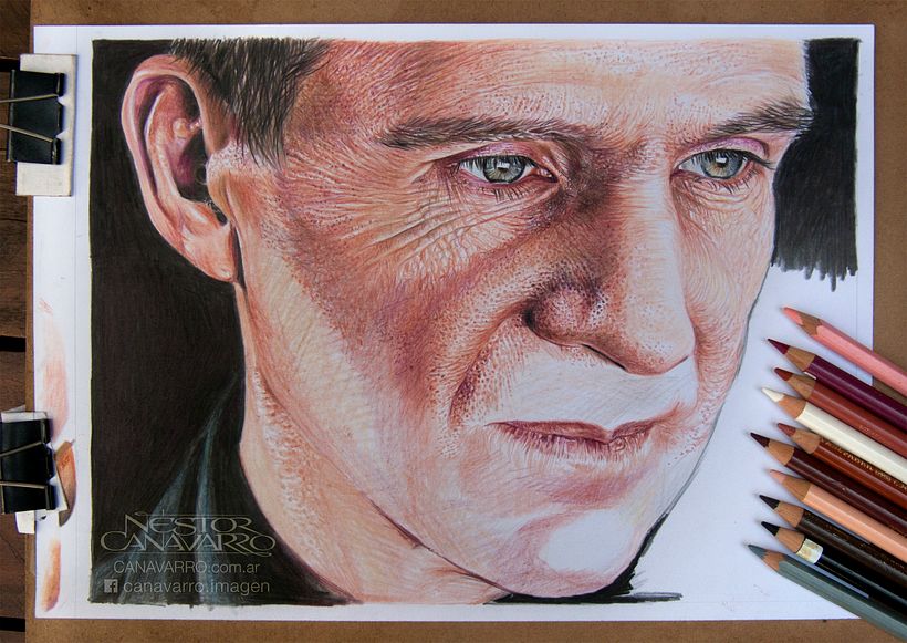 Ralph Fiennes en Lápices de Colores 9