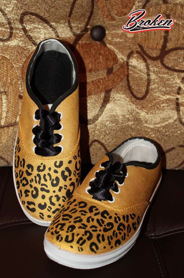 Broken Design Fashion Brand by Paola Reyes 2
