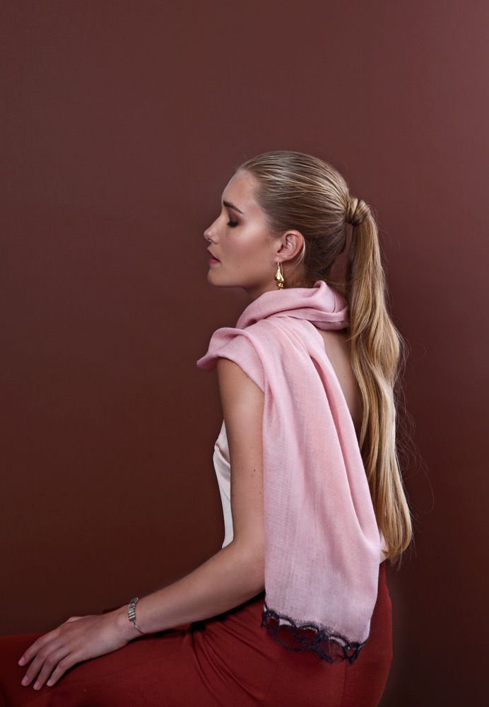 Cashmere & Lace 3
