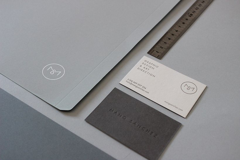 M  A  N  G  ·  Self branding project 3