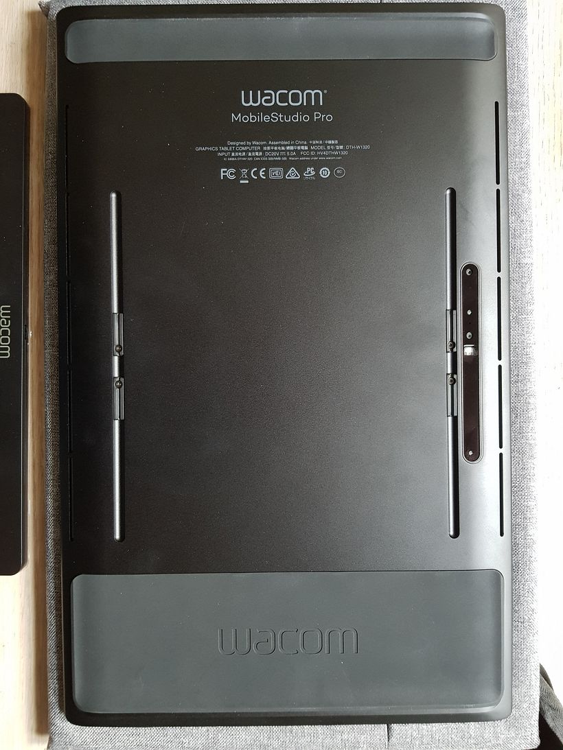 Vendo WACOM MobileStudio Pro 13" con 1 año de garantia 4