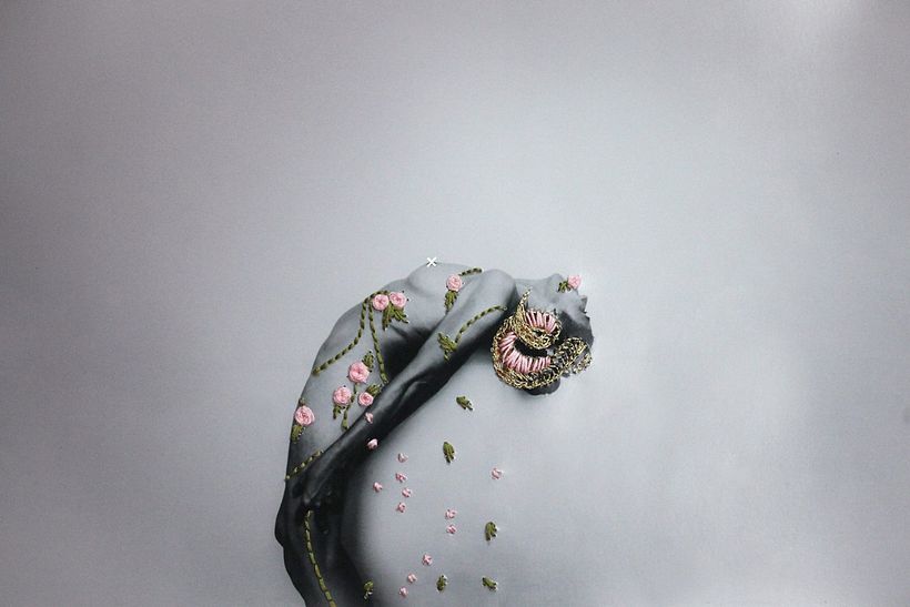 La fotografía bordada de Aline Brant 3