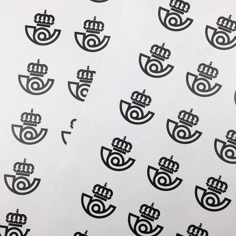 Cruz Novillo: 60 años de logotipos 6