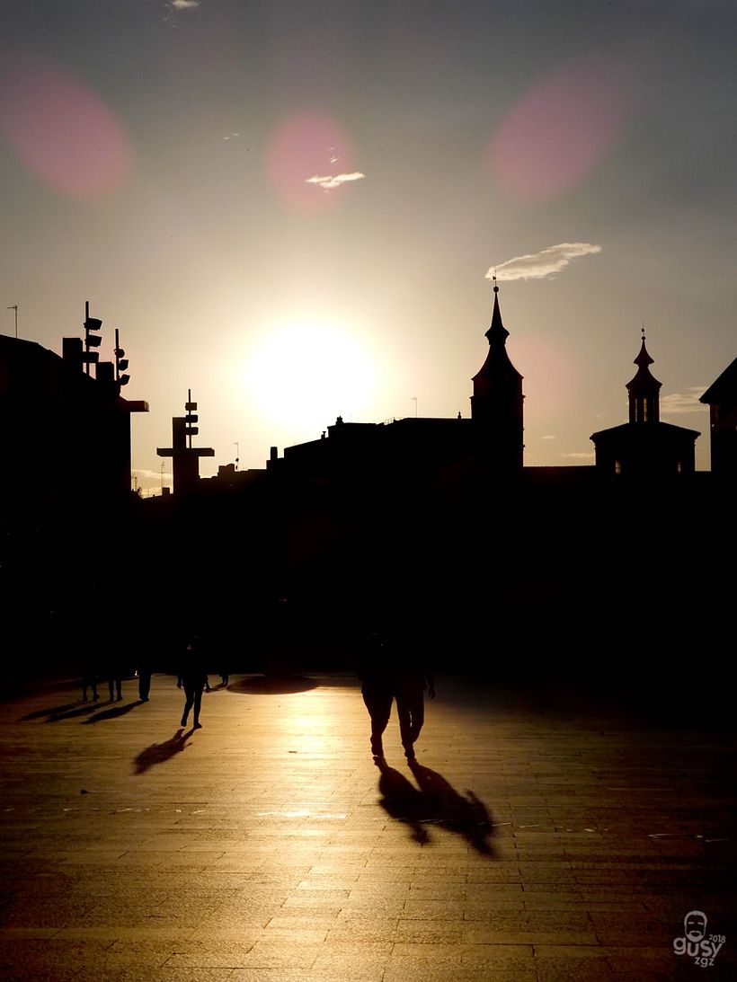 zArAgOzA. ciUdAd iNmOrTal 18