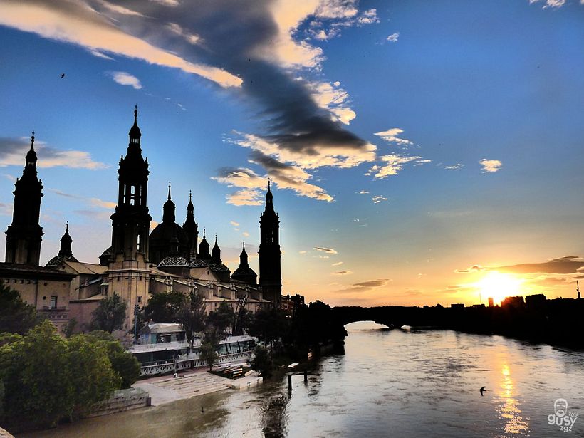 zArAgOzA. ciUdAd iNmOrTal 22