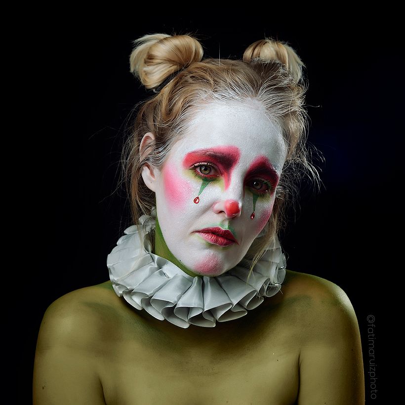 Una misma modelo transformada en varios personajes a través del maquillaje 1