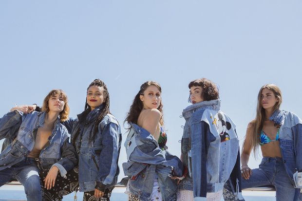 La reedición de la primera chaqueta Desigual 7