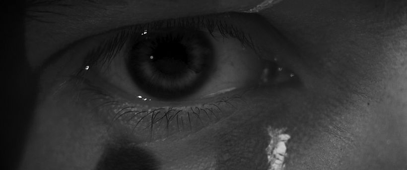 TRAILER Eye in Darkness 3