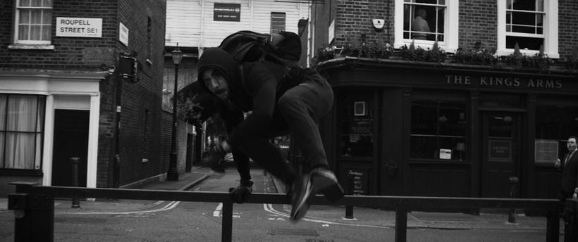 TRAILER Eye in Darkness 7