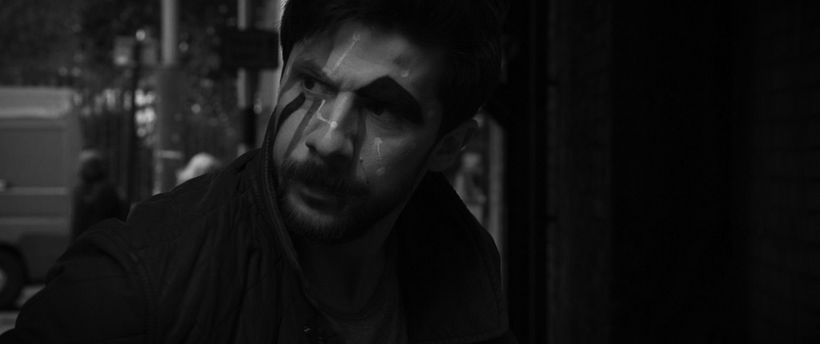 TRAILER Eye in Darkness 11