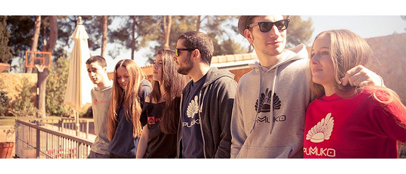 Diseño de logotipo para la marca de ropa "PUMUKO" 3