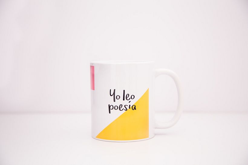 Merchandising Mueve tu lengua 8