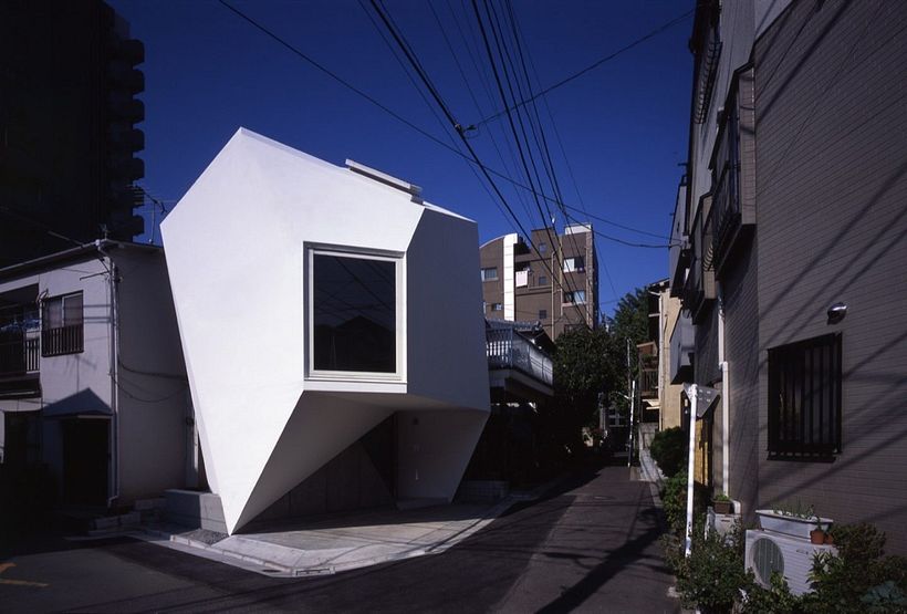 Un oasis poligonal habitable en Tokio 1