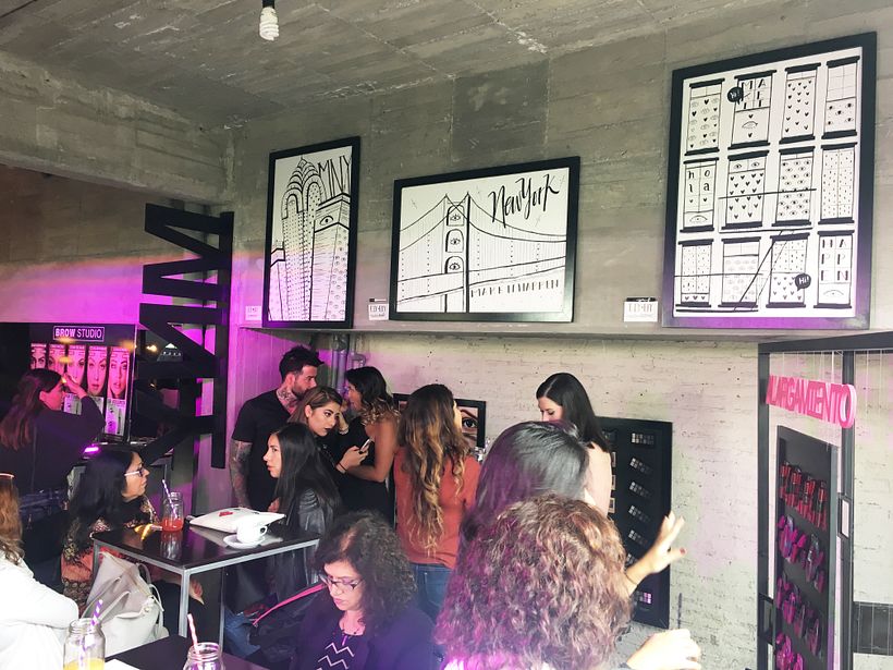 Maybelline Pintura en vivo  -1