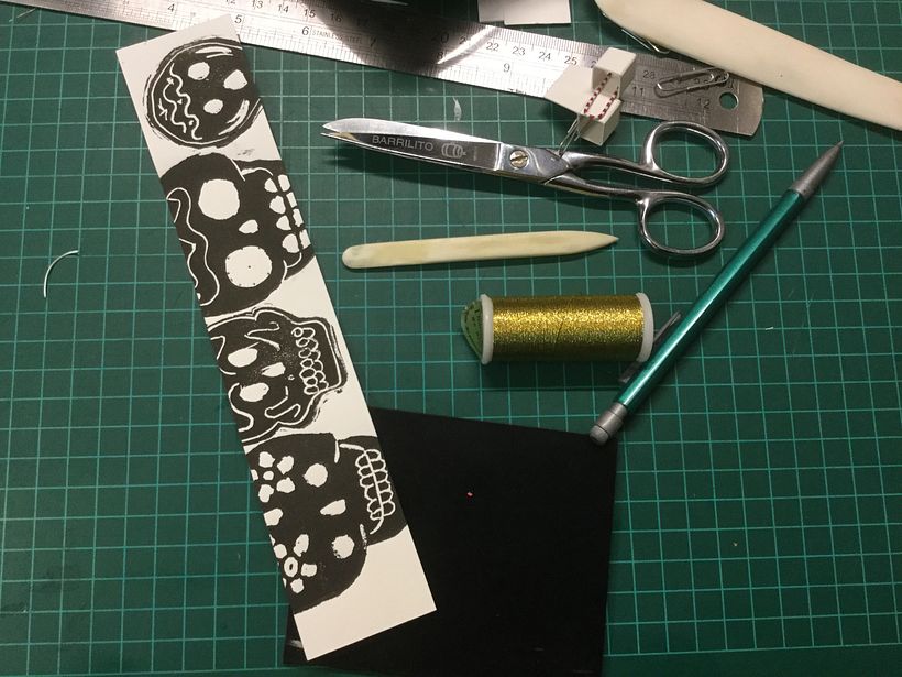 Mi Proyecto del curso: Técnicas de bordado experimental sobre papel 8