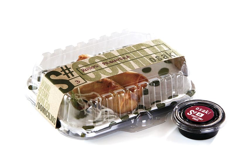 Caja pequeña. La cinta de papel ayudaba a no emplear plásticos ni cintas adhesivas