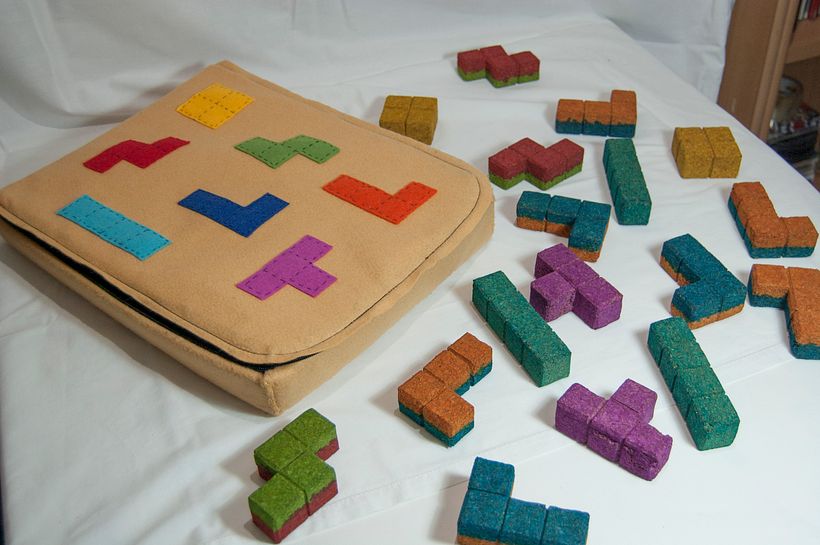 Juego de corcho inspirado en el clásico Tetris 13