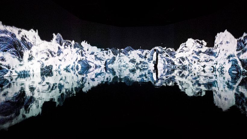 Las fronteras entre arte y visitante se desdibujan en 'Borderless' 7