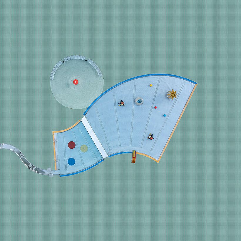 La belleza de la fotografía de piscinas a vista de pájaro 13