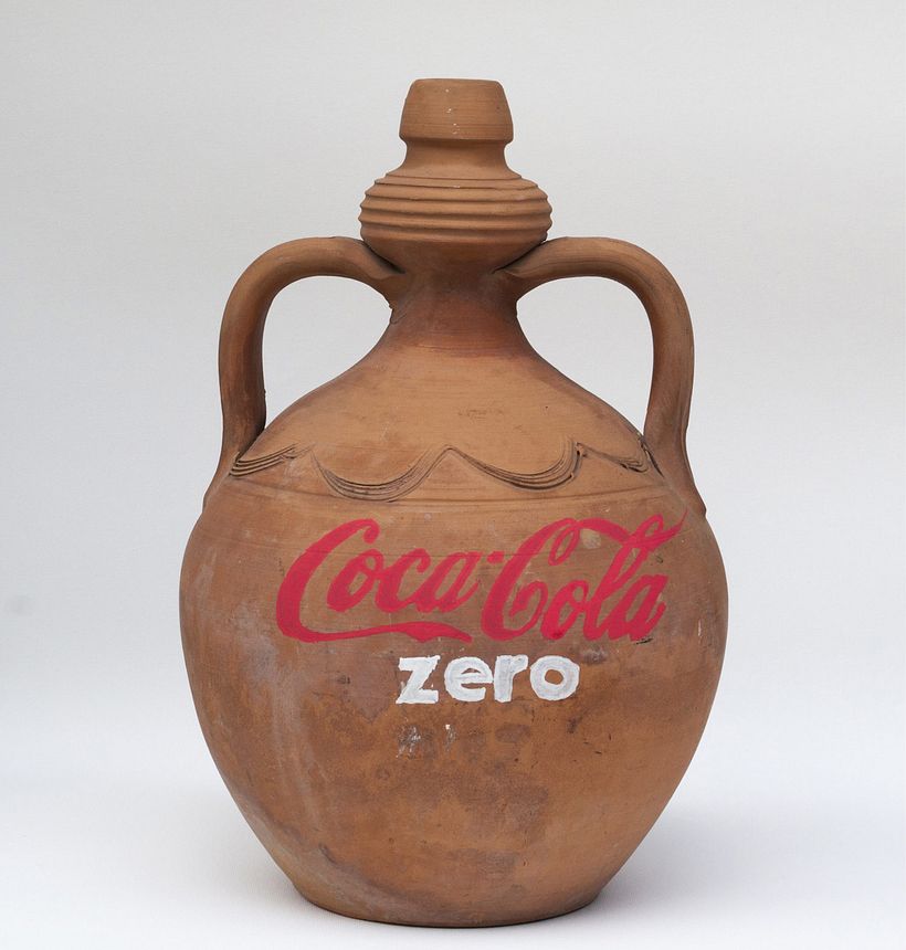 CB Hoyo es el azote del mundo del arte 8