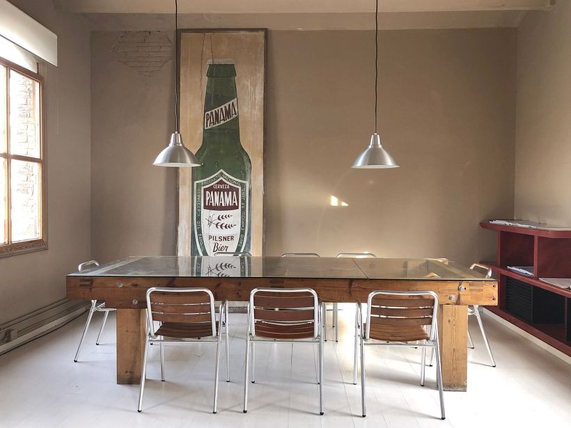 Mesas libres en nuestro estudio compartido del Poblenou! 3