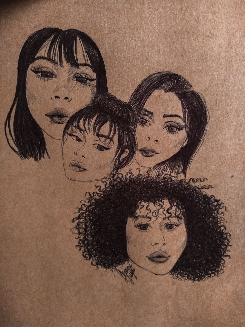 Bocetos de mujer 0
