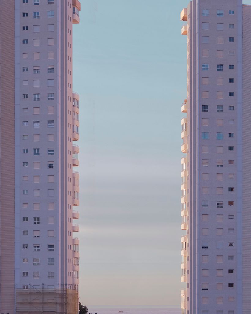El fotógrafo que convierte Benidorm en el mejor escenario arquitectónico  6