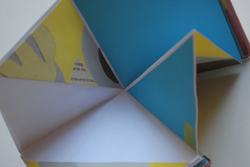 Libro azul geométrico 3