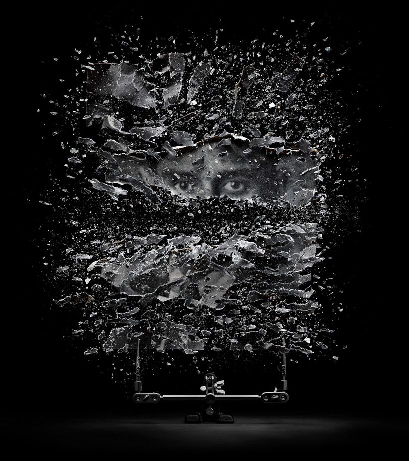 Los collages de explosión, la nueva línea creativa de Fabian Oefner  1