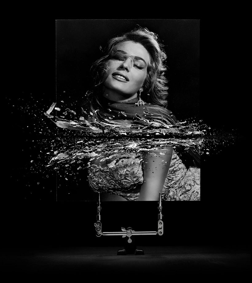 Los collages de explosión, la nueva línea creativa de Fabian Oefner  6