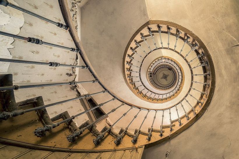 Michael Schwan, el fotógrafo que transforma lugares abandonados en arte 8