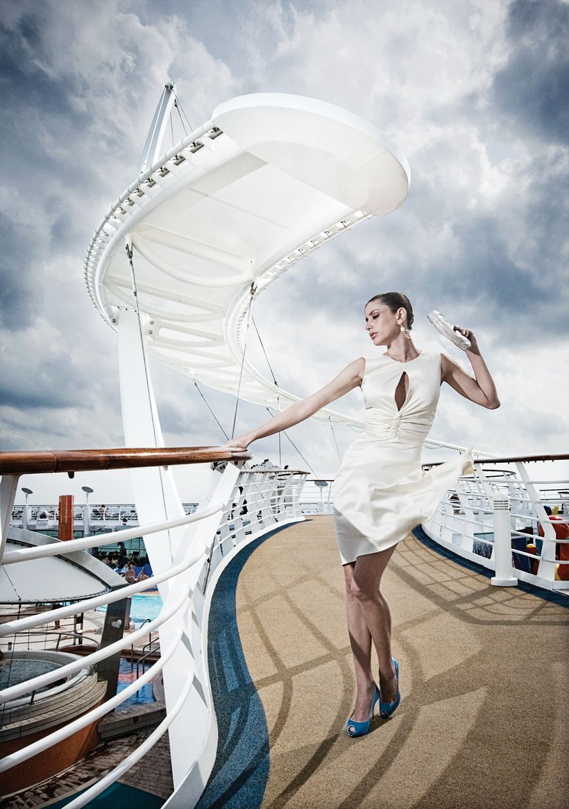 Barco en alta mar, de Zony Maya