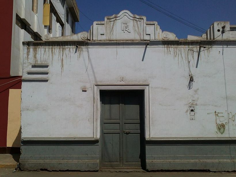 fachada de casona14 año 2004, antes de intervencion