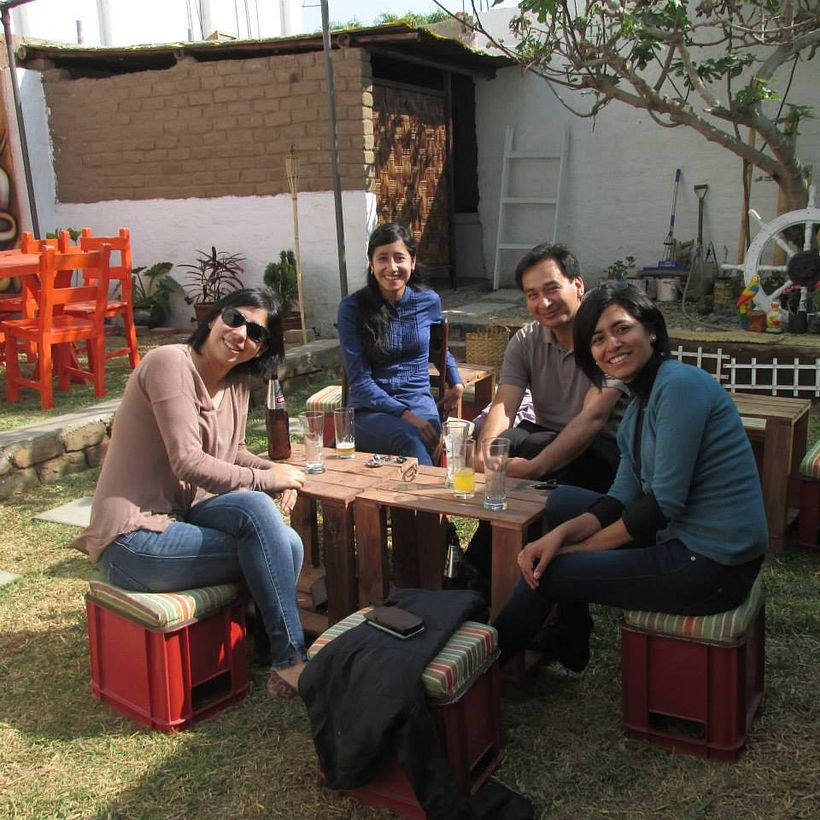 jardin de dia, mobiliario materiale reciclables