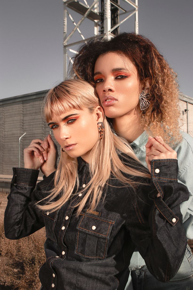 Blue Grandient Editorial for Eloque Magazine 0
