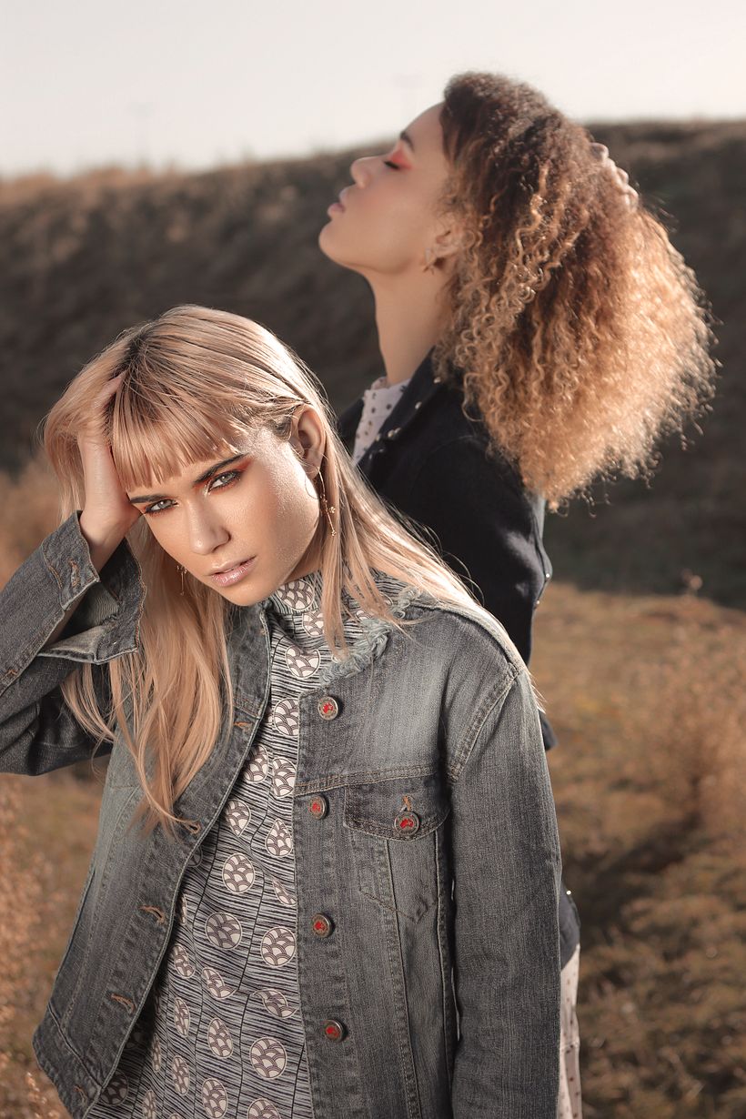 Blue Grandient Editorial for Eloque Magazine 6