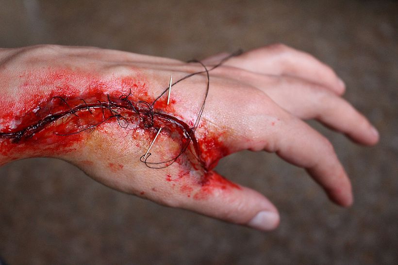 FX and MakeUp,  "Cut in the hand" 0