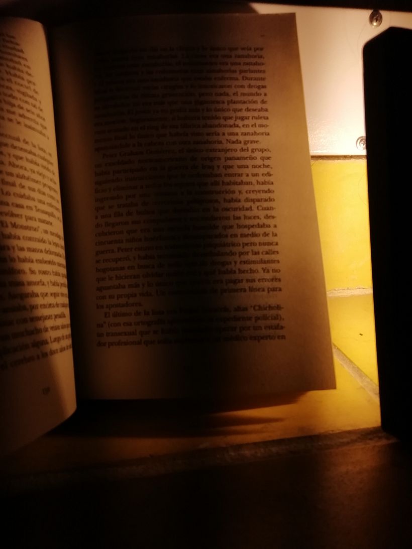 Tomada en clase de fotografía, con una luz profesional.
