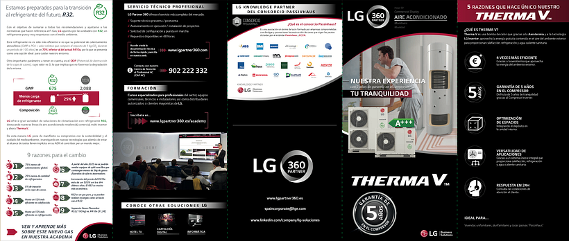Creativa, ilustradora y AF para B2B en LG Electronics España. 12
