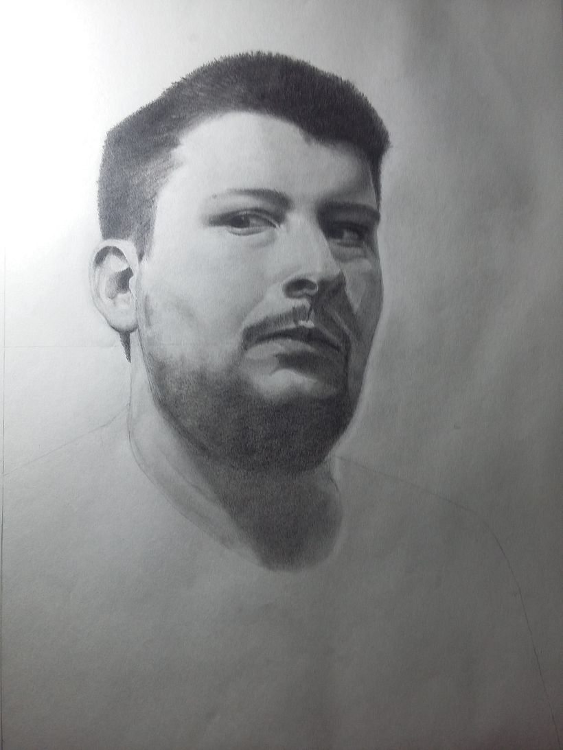 Mi Proyecto del curso: Retrato realista con lápiz de grafito 8