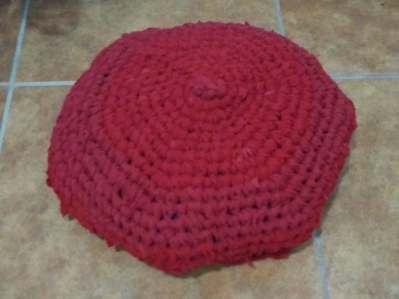 Cama reciclada (mascota). 2