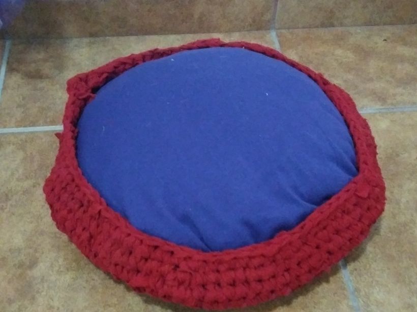 Cama reciclada (mascota). 3