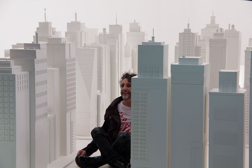 LA CIUDAD LIBERADA - Video Clip Fito Paez 7
