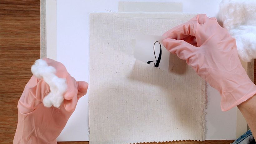 Cómo transferir un diseño a una tela para bordar(I): solvente 19