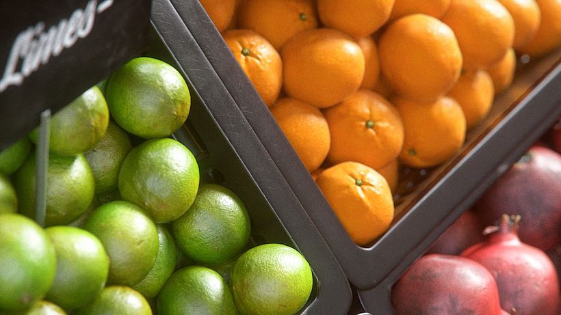  We decided to showcase fruits as the main characters, in a fresh and funny journey to unveil its real essence through an eth