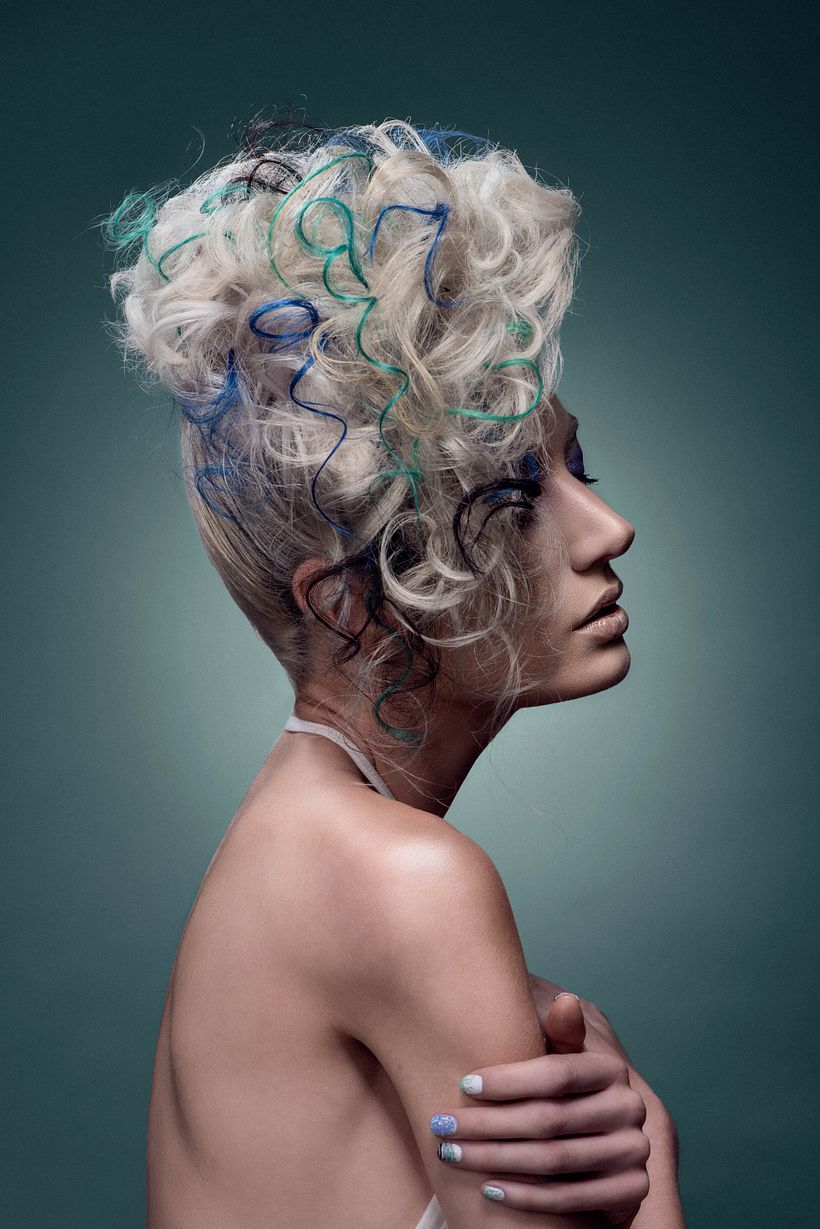 Colors    (  Proyecto del curso de Editorial de moda de Rebeca Saray ) 2