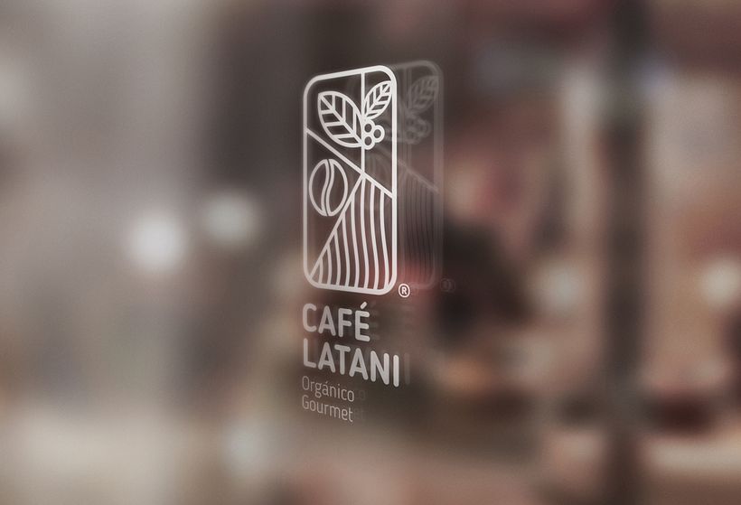 CAFÉ LATANI / Packaging + 3D Modeling 2
