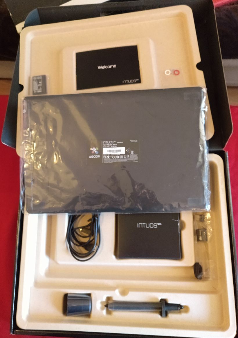 VENDO TABLETA PEN & TOUCH CREATIVA PROFESIONAL INTUOS WACOM 3